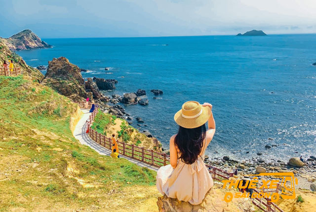 Giá cho thuê xe du lịch 16 chỗ đi Quy Nhơn - Bình Định