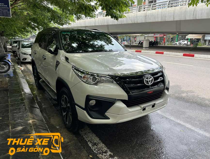 Bảng giá thuê xe 7 chỗ tại TPHCM