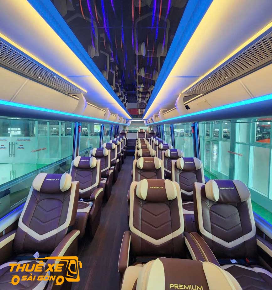 Limousine 29 chỗ bảng đóng mới 2024