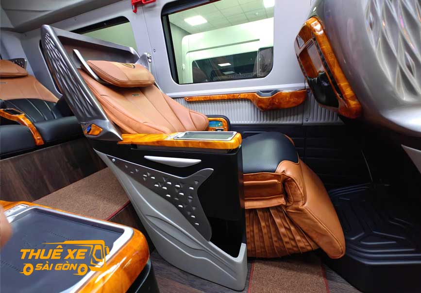 Nội thất limousine 9 ghế