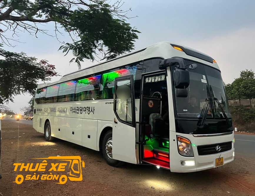 Giá thuê xe 45 chỗ đi Lâm Hà