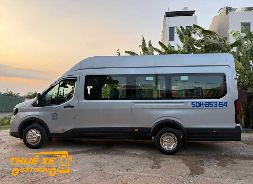 16 Seater Minibus rental in Sai Gòn