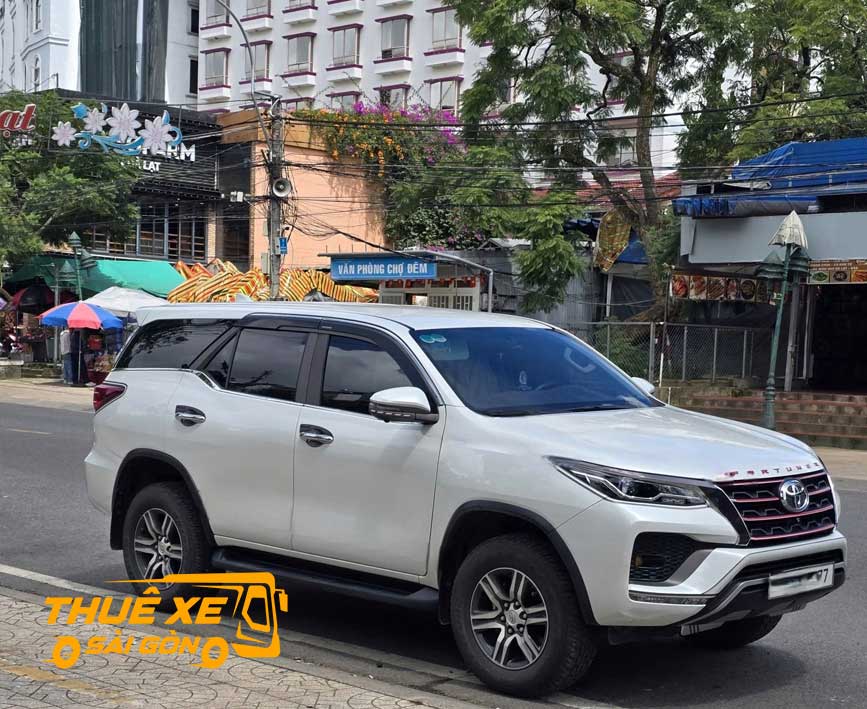 Dòng xe 7 chỗ Fortuner