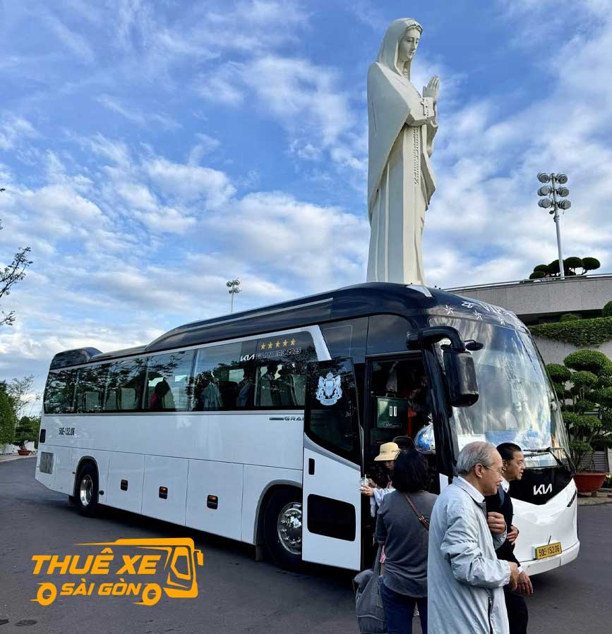 Xe màu trắng được lựa chọn nhiều trong các chuyến đi