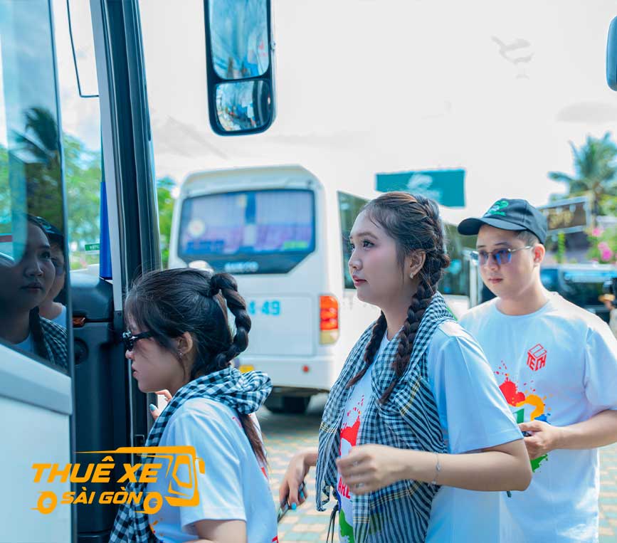 Đặt xe đi Cam Ranh từ Sài Gòn